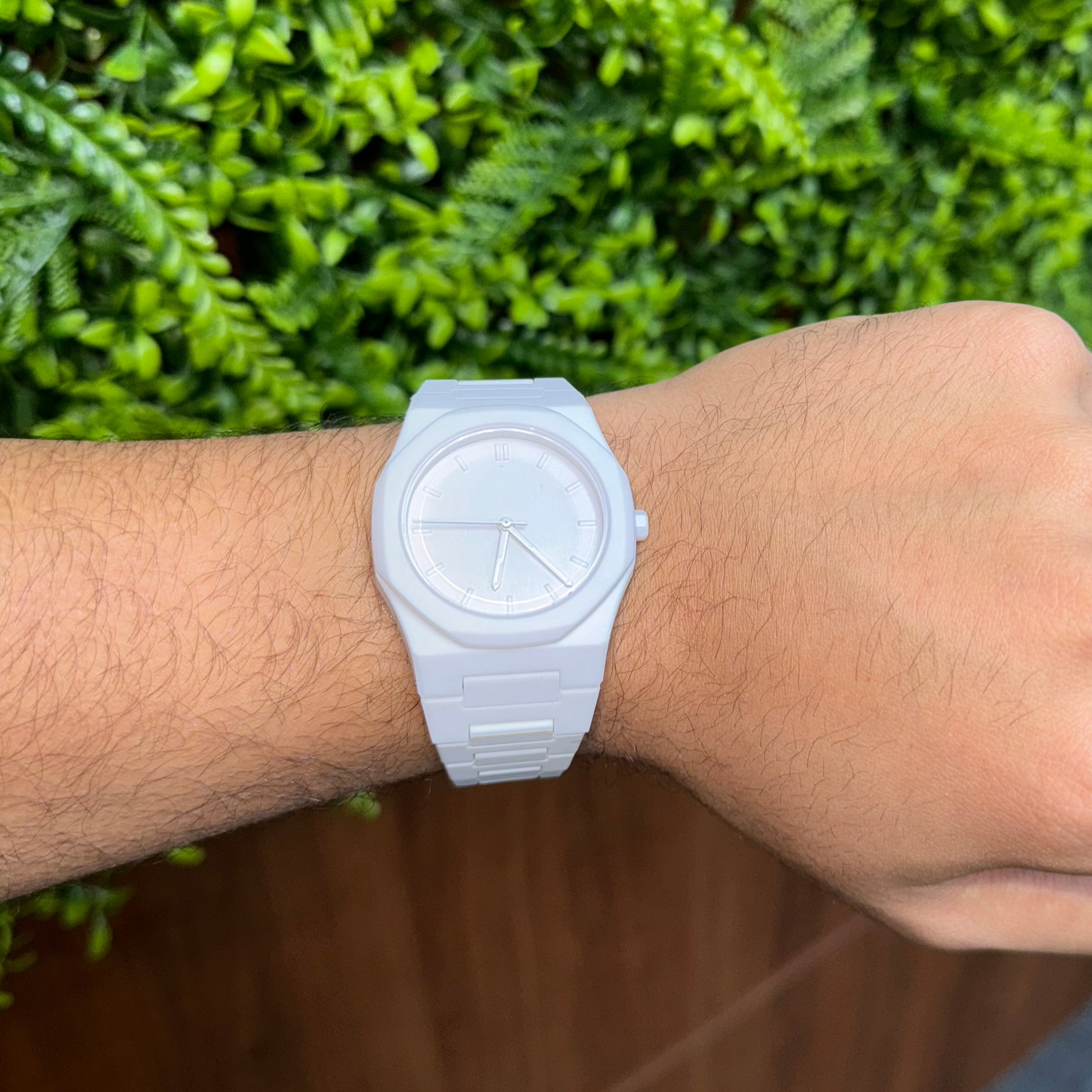 Reloj Phantom Blanco – Distinción y Precisión Diaria w2