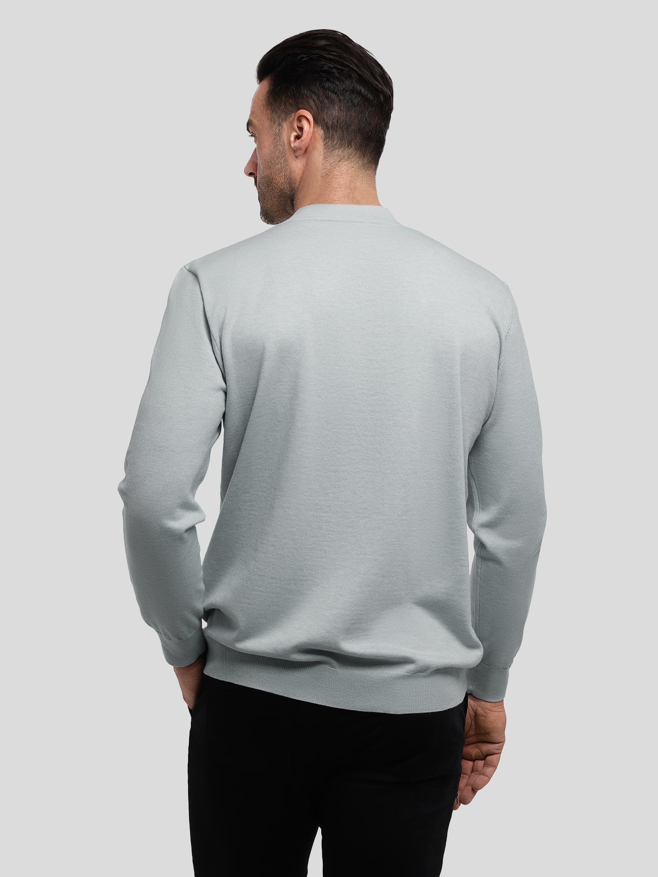 Suéter Urbano Double Prestige – Sofisticación y Comodidad para el Hombre Moderno