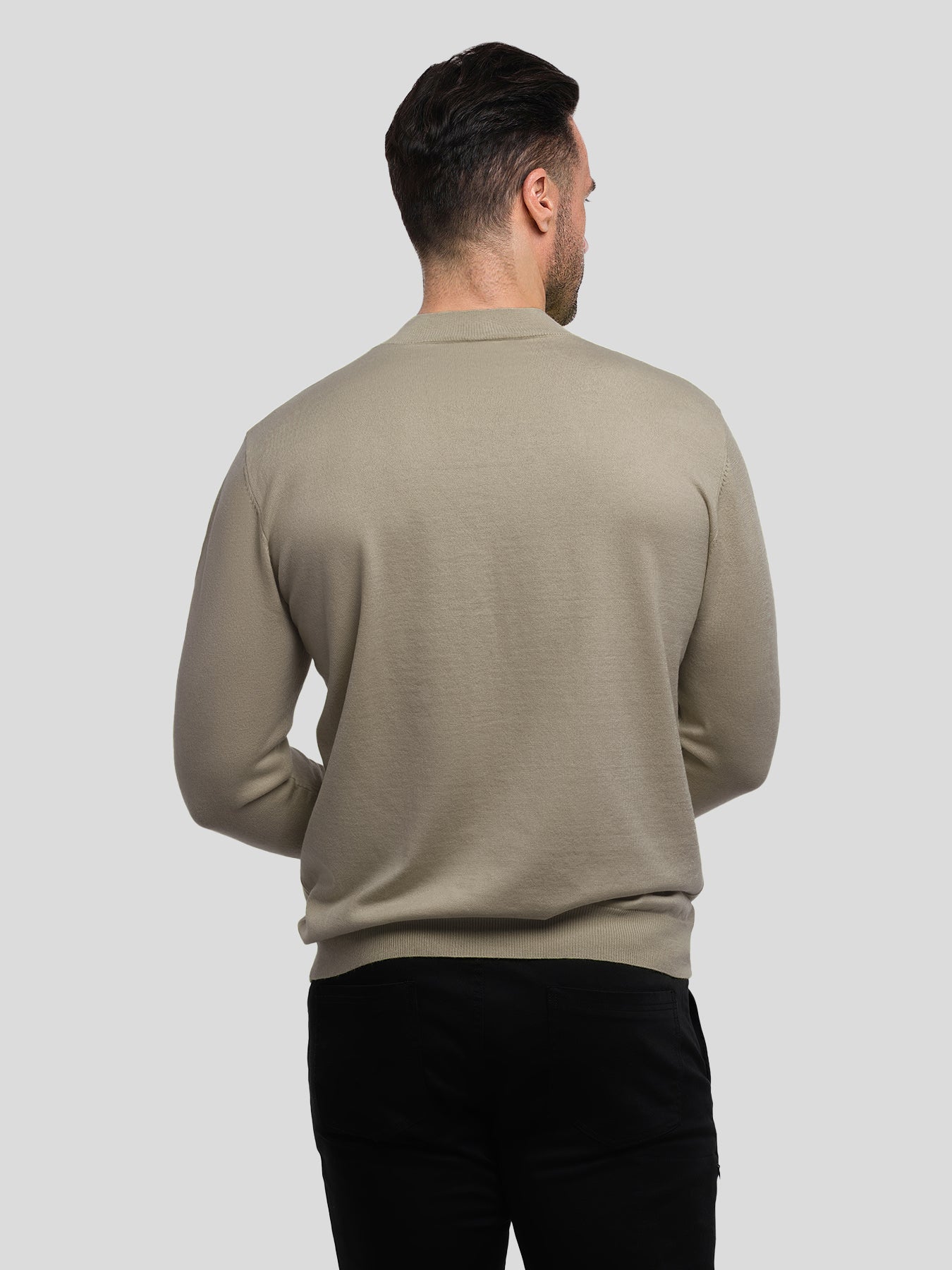 Suéter Urbano Double Prestige – Sofisticación y Comodidad para el Hombre Moderno