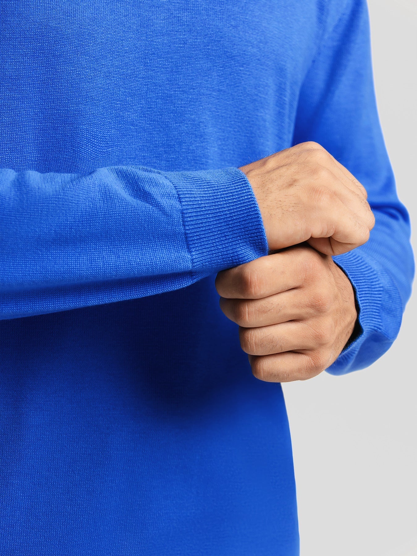 Suéter Urbano Double Prestige – Sofisticación y Comodidad para el Hombre Moderno